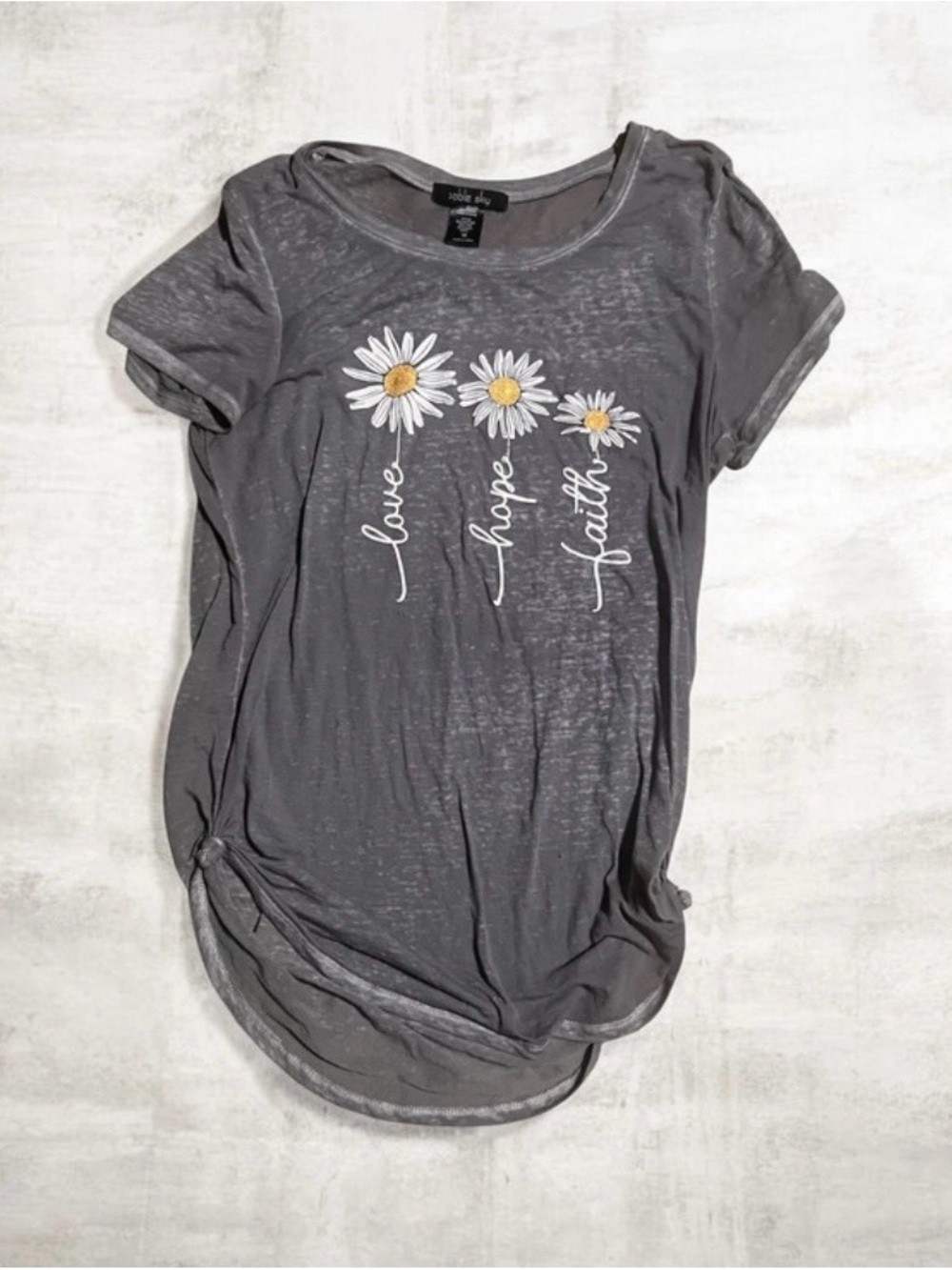 Love Hope Faith Daisy Tee - Size M 641